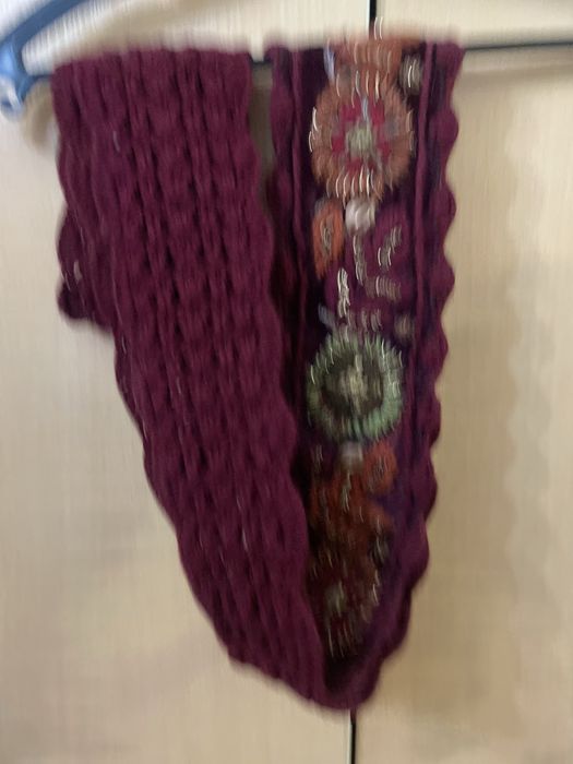 Продам красивый пояс на бархате.