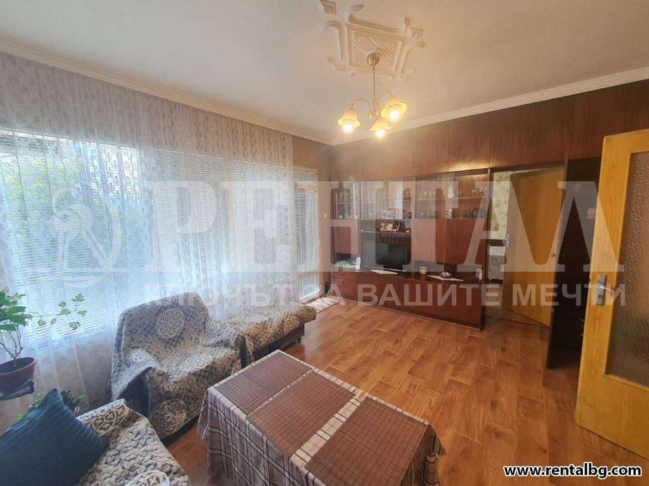 Продава се Тристаен апартамент в Пловдив, Кючук Париж - 87 кв.м за 1598 €/кв.м - Снимка #2