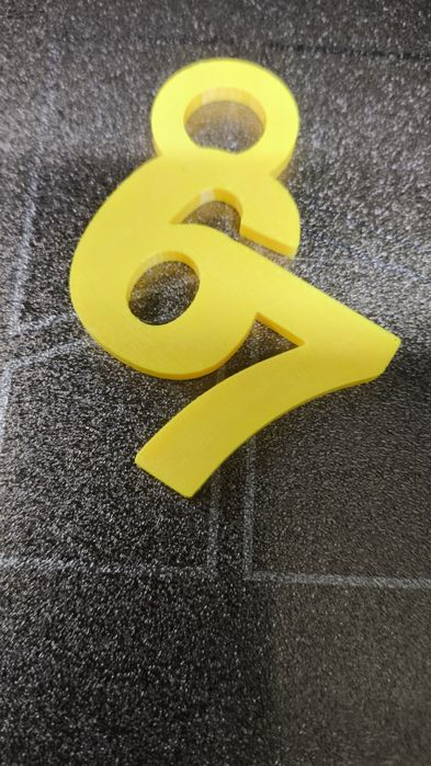 Брелок "six seven" 67