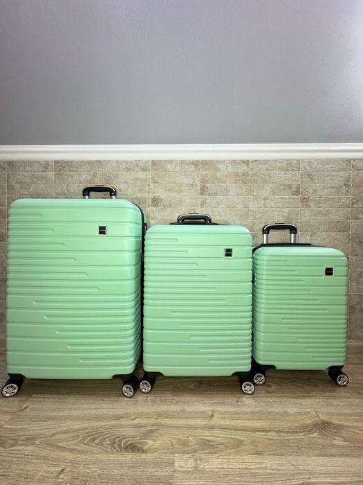 Чемодан на колесах