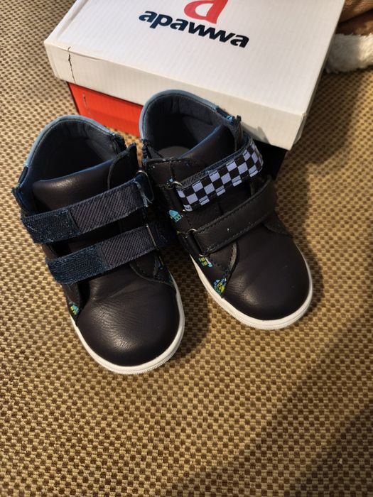 Vand pantofi pentru baieti apawwa