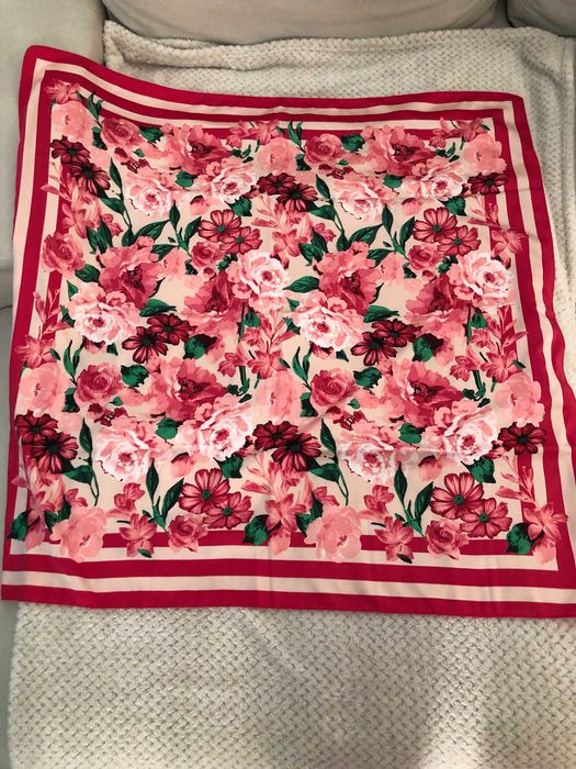 2 красиви и екефтни шала