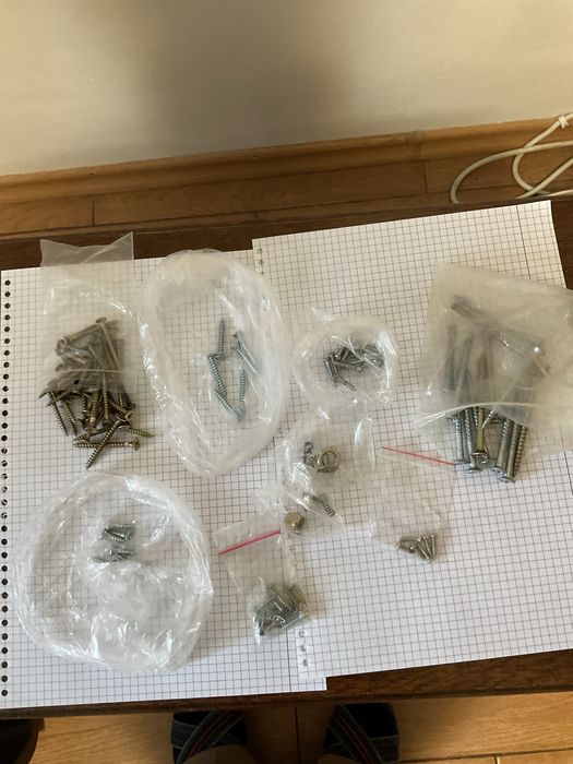 Suport din cauciuc auto,suruburi,holsuruburi,foarfeca,suruburi fixare