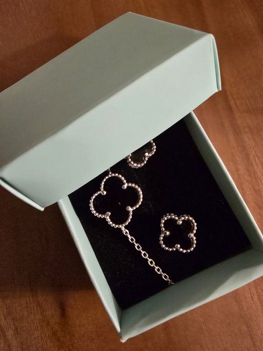 Сребърен комплект