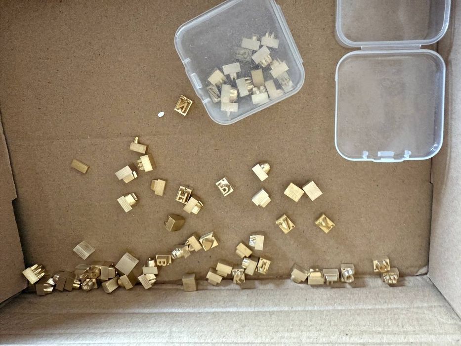 Пресс для горячего тиснения + буквы английский