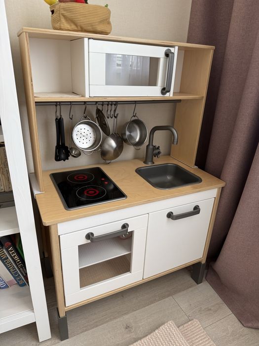 Продам детскую кухню IKEA DUKTIG