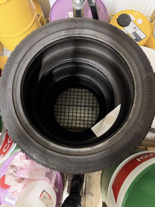 Set 4 anvelope Continental iarna 225 45 R17 dot 2045 7 mm