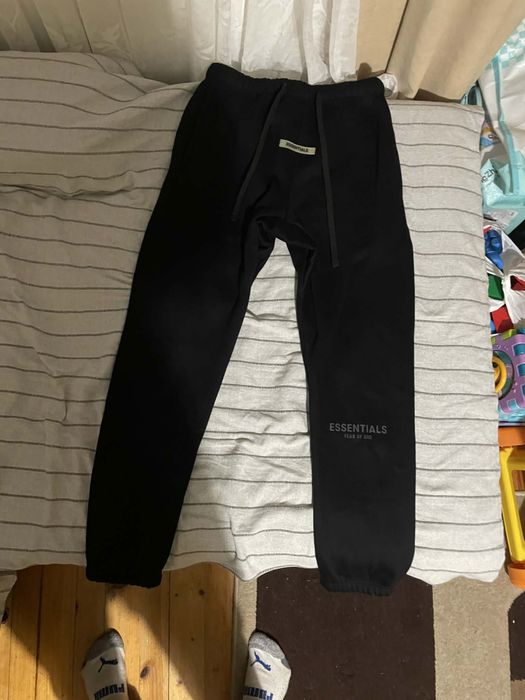 Essentials мъжки екип