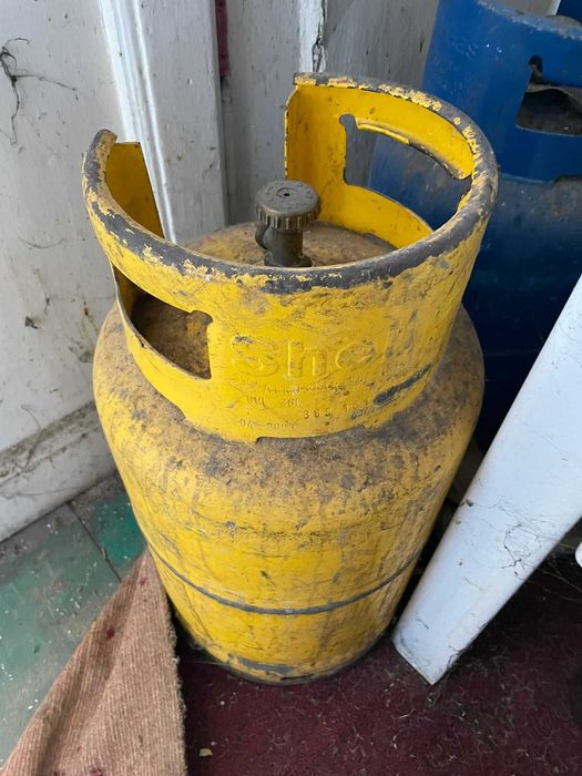 Butelie aragaz cu guler