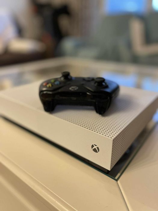 Consola Xbox One S 1TB