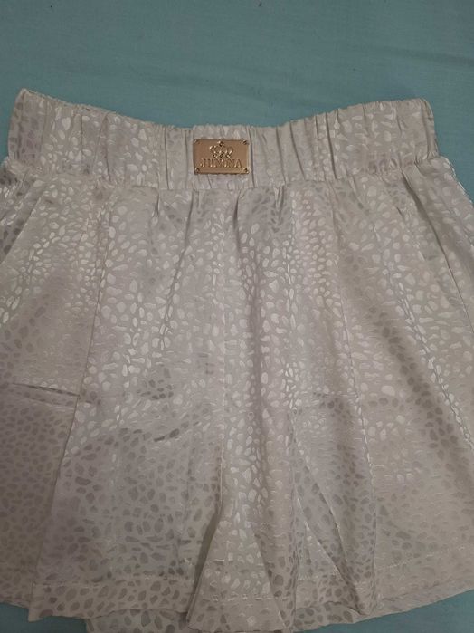 бели къси гащи юнона