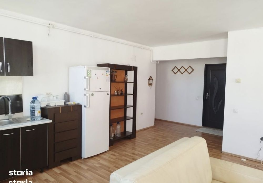 Apt living cu bucătărie și dormitor,2 balcoane,parcare,str Florilor — fotografia 3