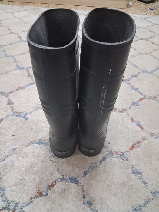 Сапоги резинвые новый