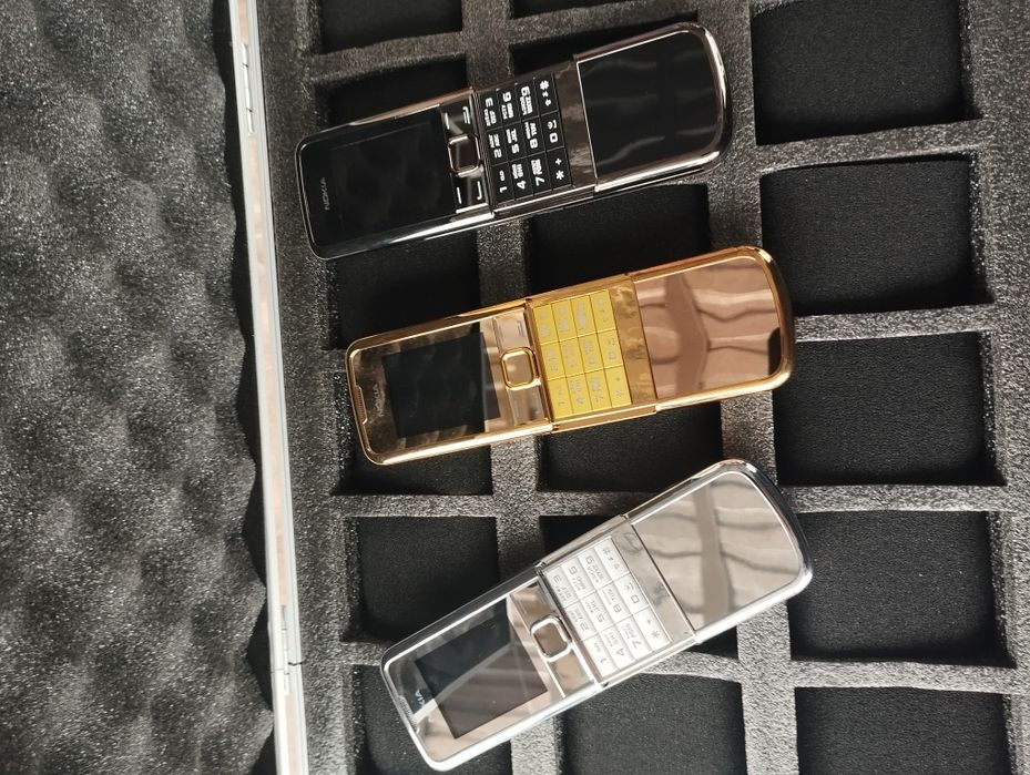 Nokia 8800 Art и Sirocco