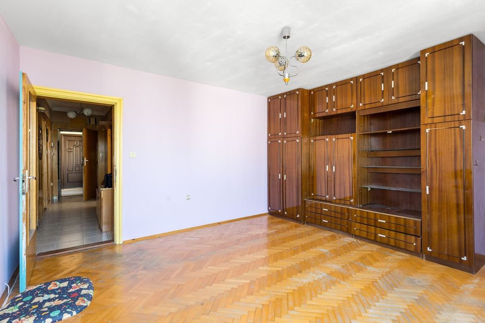 Продава се Тристаен апартамент в Плевен, Сторгозия - 72 кв.м за 1417 €/кв.м - Снимка #6