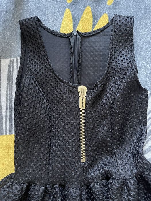 Продам платья по 4000 каждое