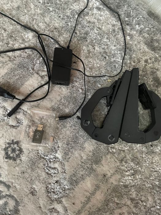 Vând volan gaming PXN V99 ca nou