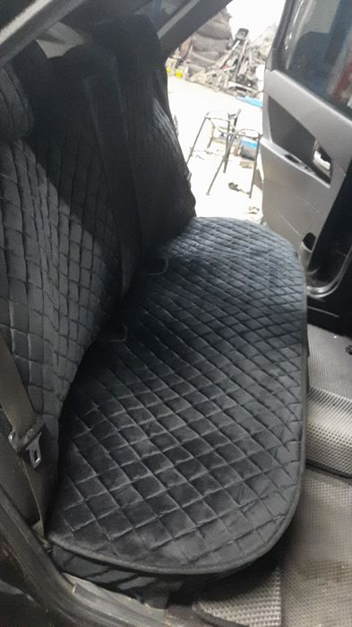 Приора 1 в родной окраске.