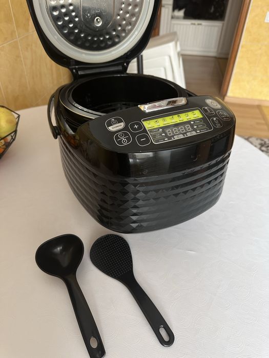 Tefal мультиваркасын сатамын!!!
