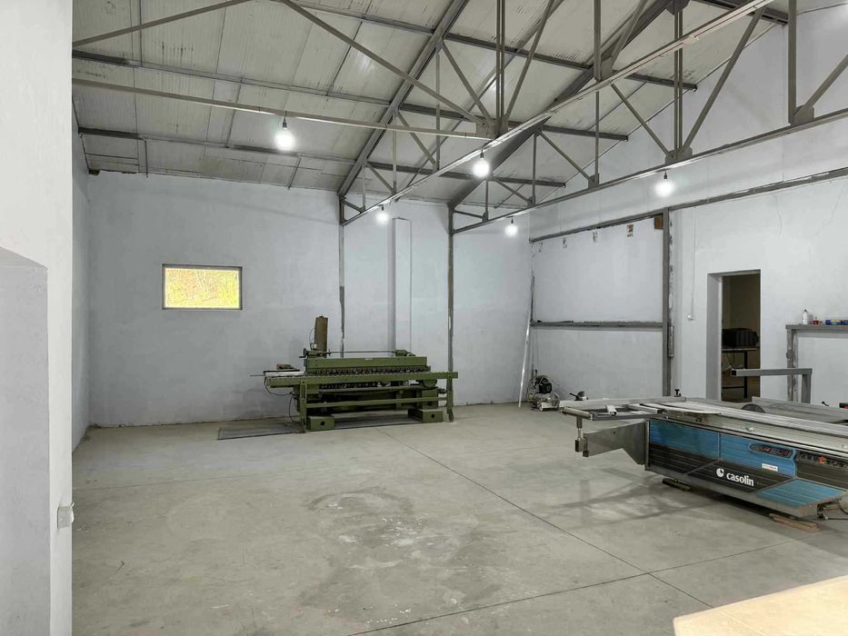 hala de inchiriat Resita