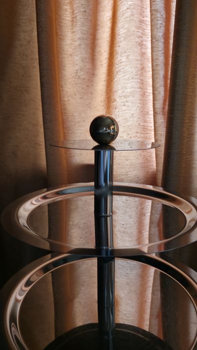 Продам многоярусную этажерку