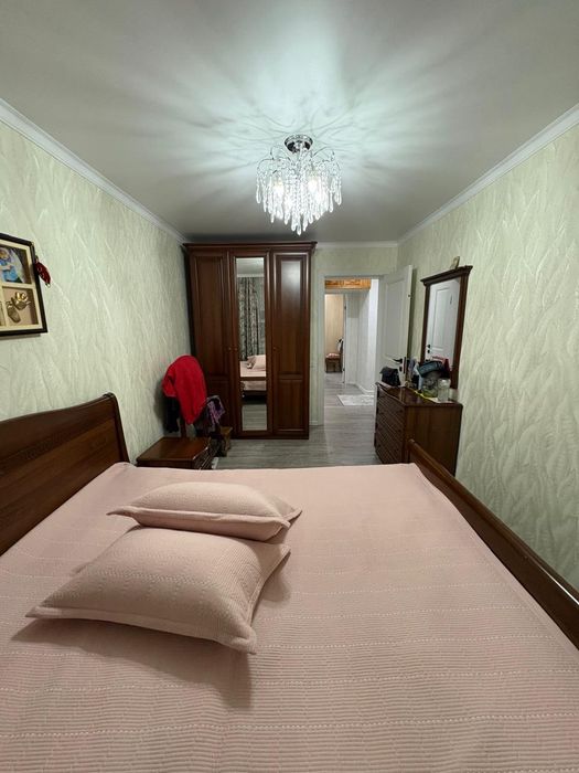 Продам 3 х квартиру центр