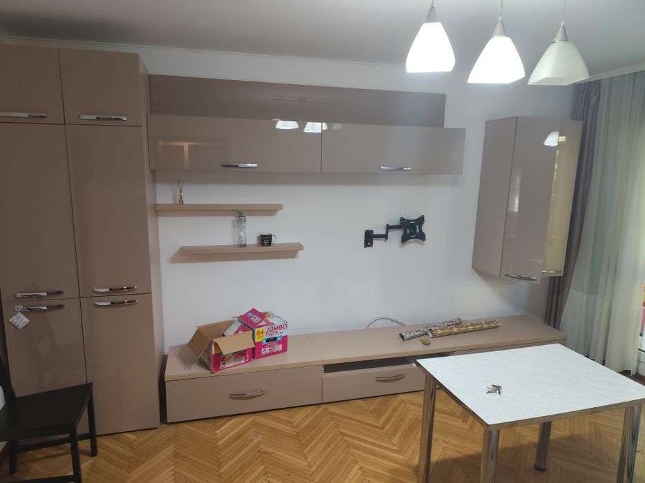 Vând mobila și electrocasnice