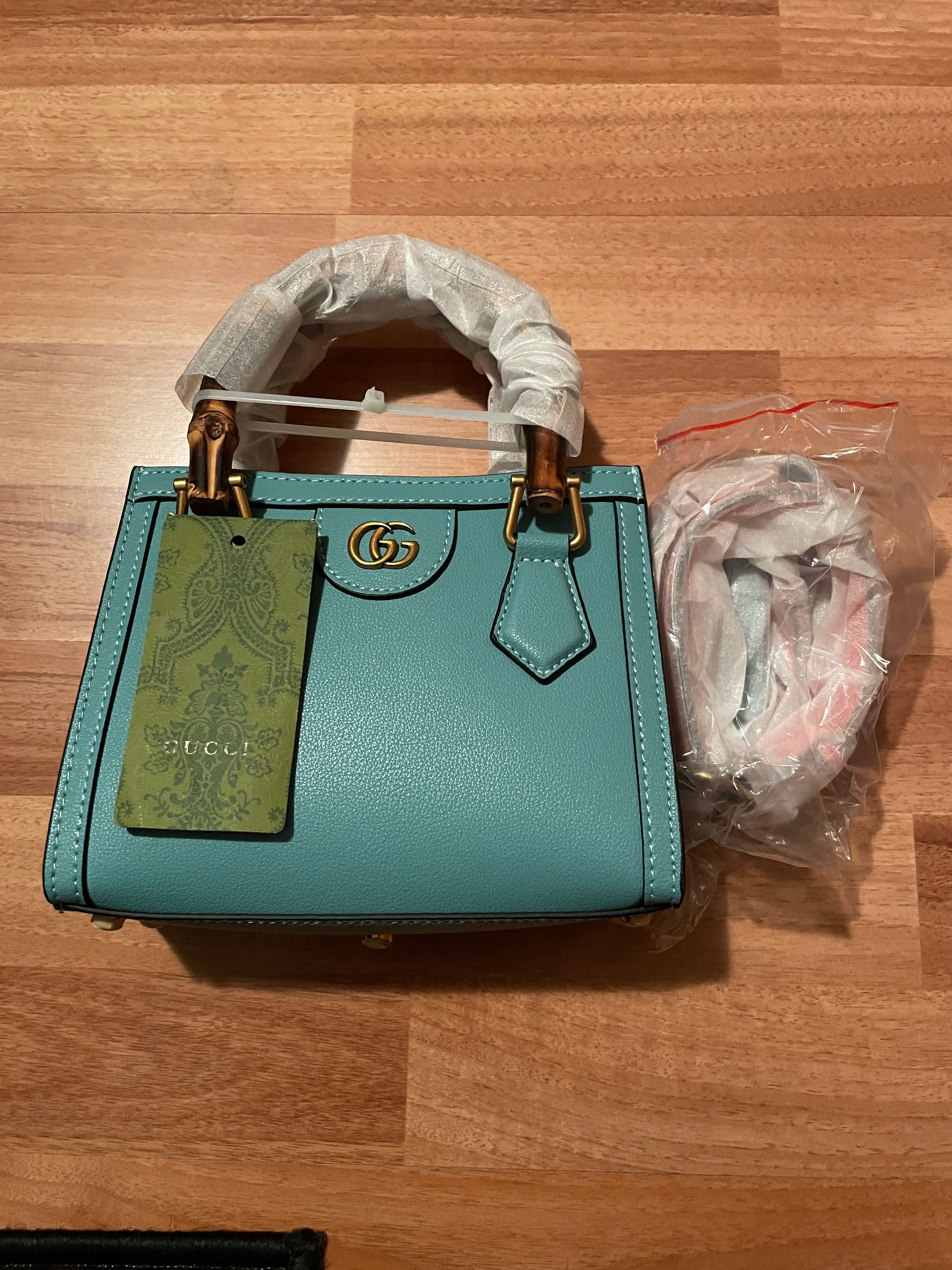 655661 Gucci Diana Mini Tote Bag-Blue