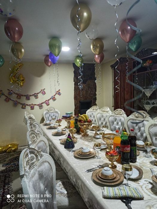 Sotiladi: Stol-stul to‘plami (yong‘oq yog‘och)