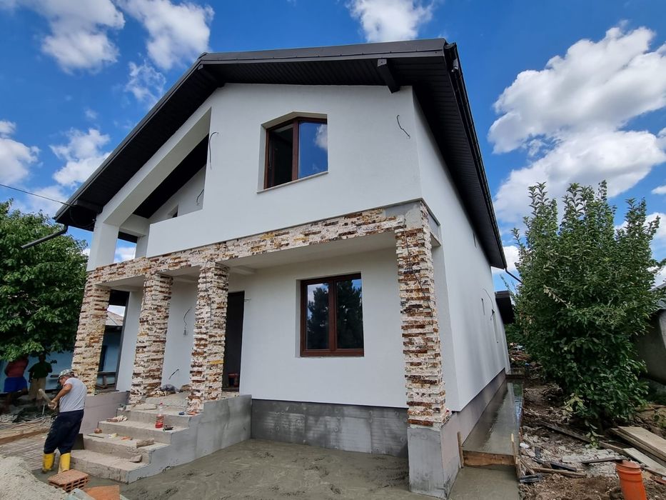 Lucrări de construcții / Fațade/finisaje interioare/exterioare