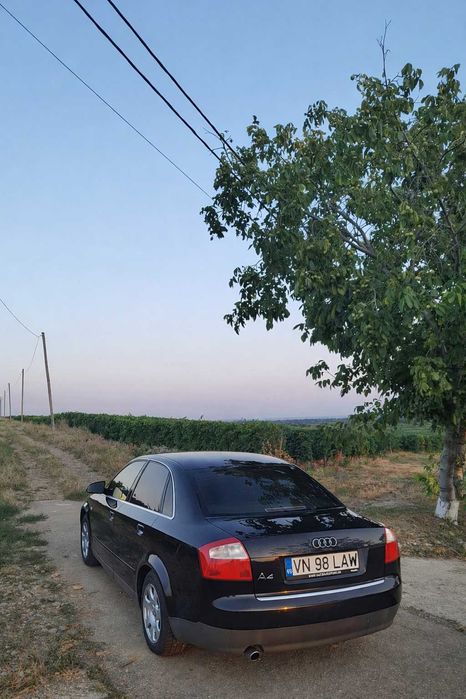 AUDI A4 2002 — imagine 2