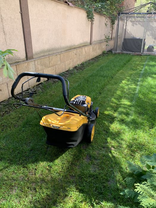 Рязане на дървета,косене на трева.