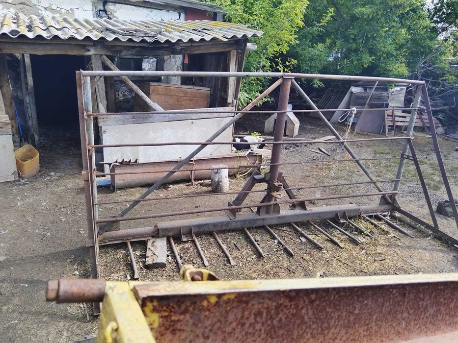 ПРОДАМ ТОЛКАТЕЛЬ  волокушу для сена