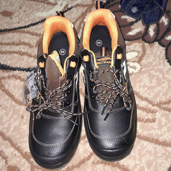 Спец.обувь новые полуботинки сефти