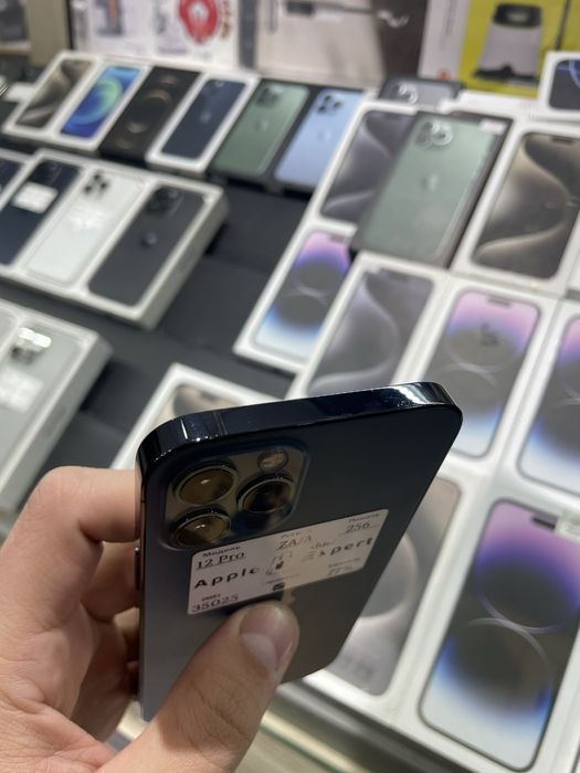 iPhone 12 pro 256 dual sim