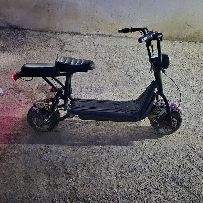 Vinde scuter electric