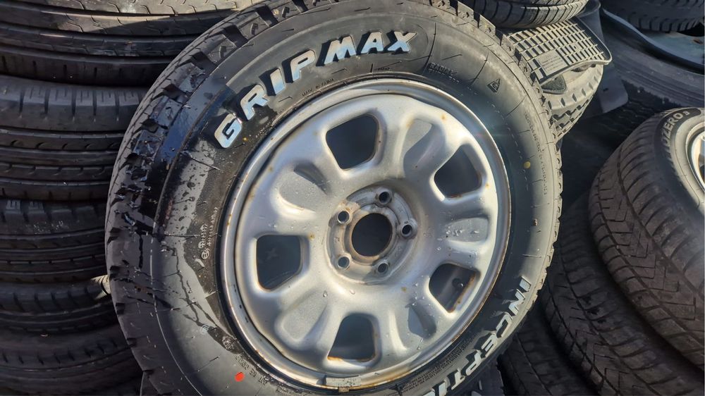 Vand 4 jante dacia duster