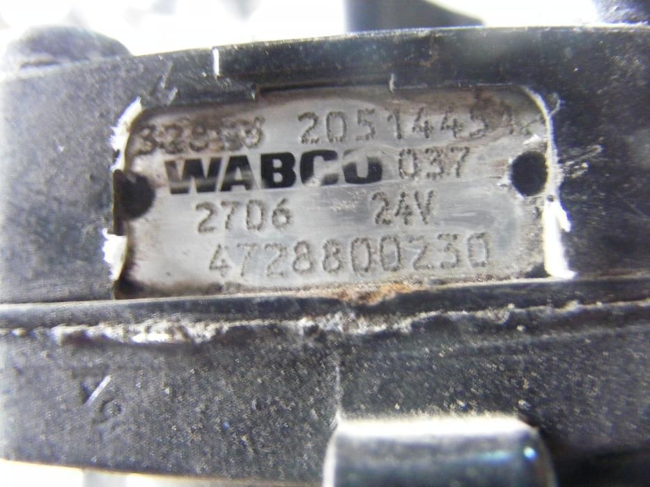 Supapa ECAS suspemsii piese dezmembrari Volvo 20514450, 20514451