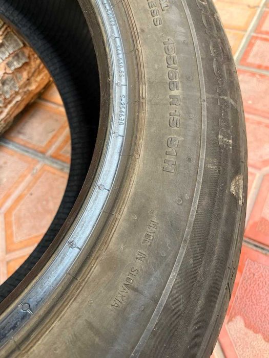 Продаются б/у шины «Continental» размер 195/65R15 по 200 тыс за 1 шину
