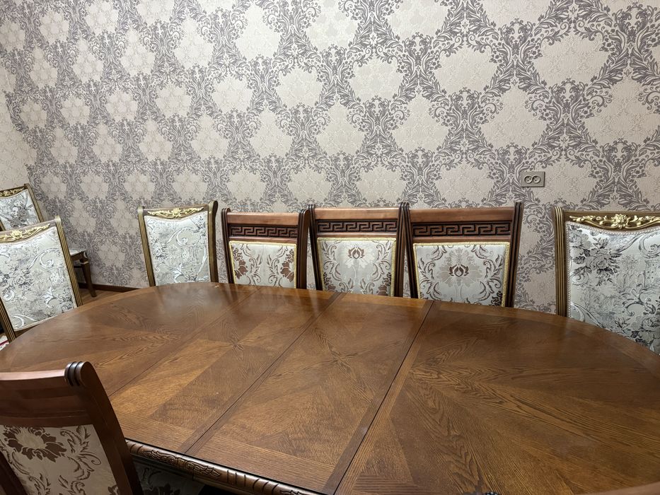 Стол и стулья комплект