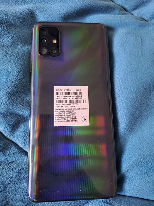 Телефон Самсунг а51 идеал