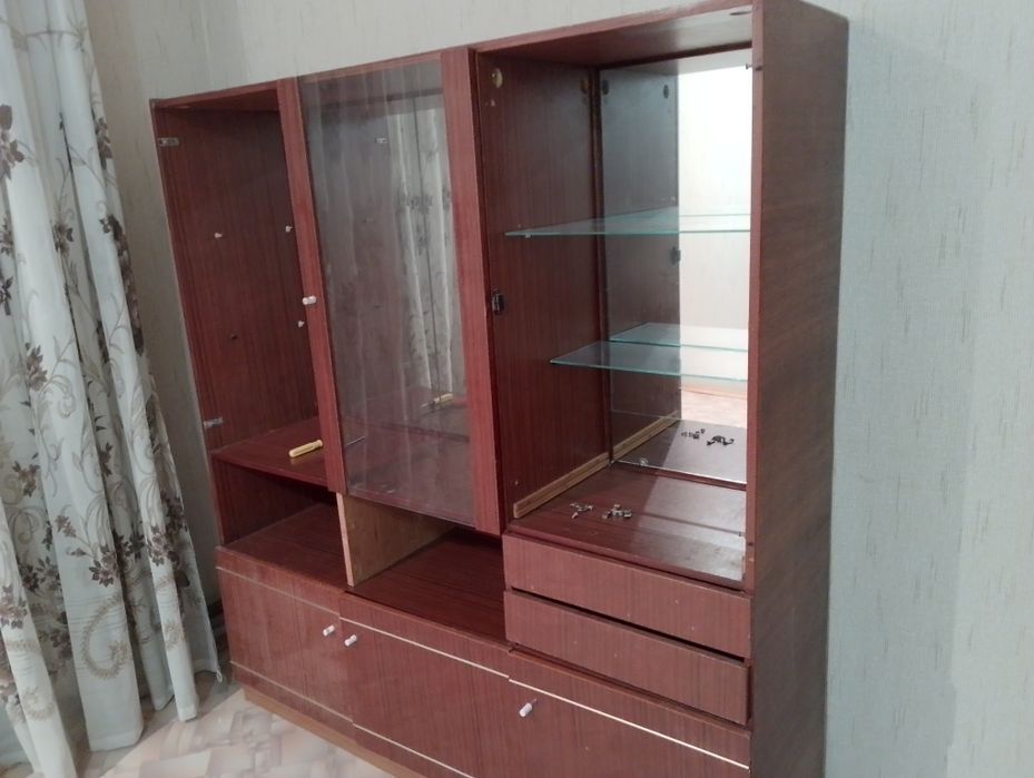Отдам бесплатно стенку, самовывоз
