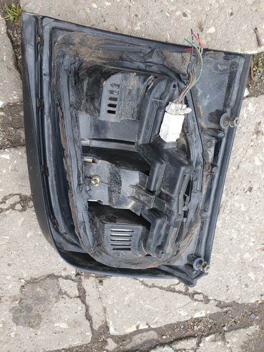 Десен стоп Nissan Micra K11