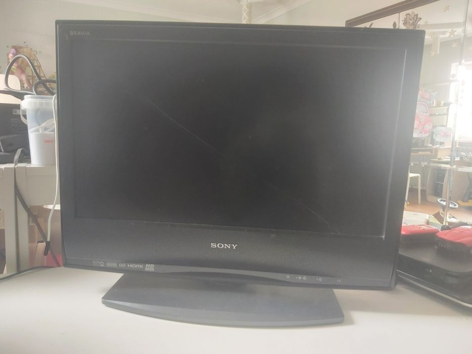 Продаю телевизор sony