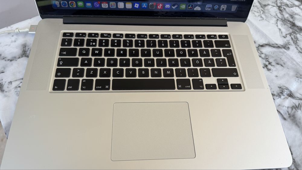 MacBook Pro Retina 15-inch, late 2013 512 SSD i7 16GB Ram