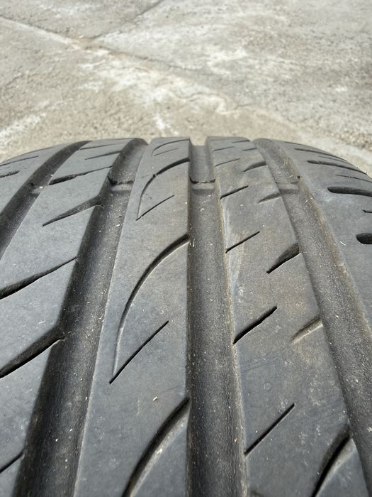 Nexen 245/40/18 vara