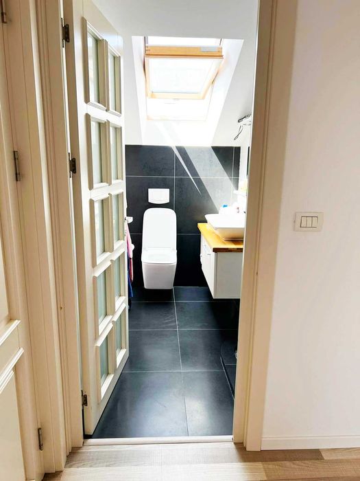 Închiriez apartament 3 camere, semidecomandat, Valea Lupului