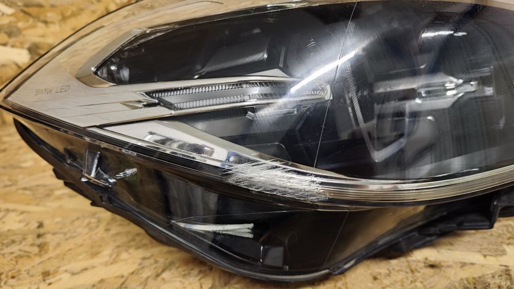 Десен фар от BMW X2 E39 Full LED