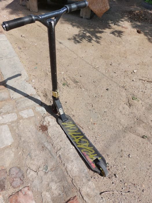 Продам трюковый самокат