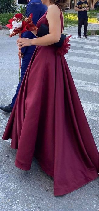 Официална   рокля